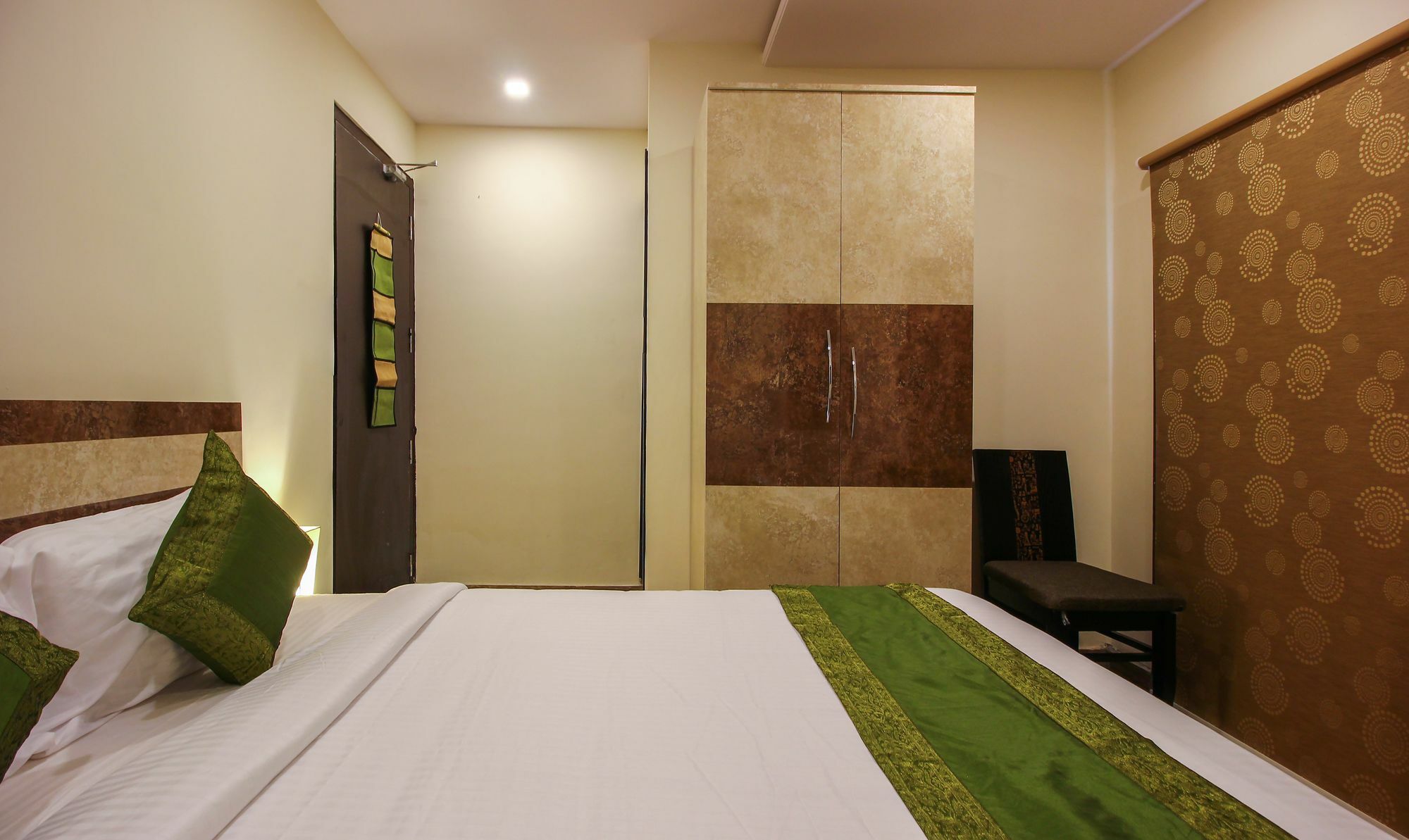 Hotel Treebo Address Inn, Banjara Hills Hyderabad